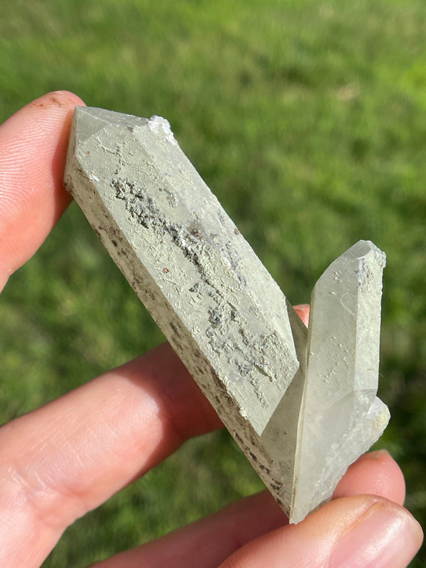 Matte Green Inner Mongolian Quartz point, Rare Crystal, Rare Mineral, Inner Mongolian Quartz, Green Quartz, Rare Quartz