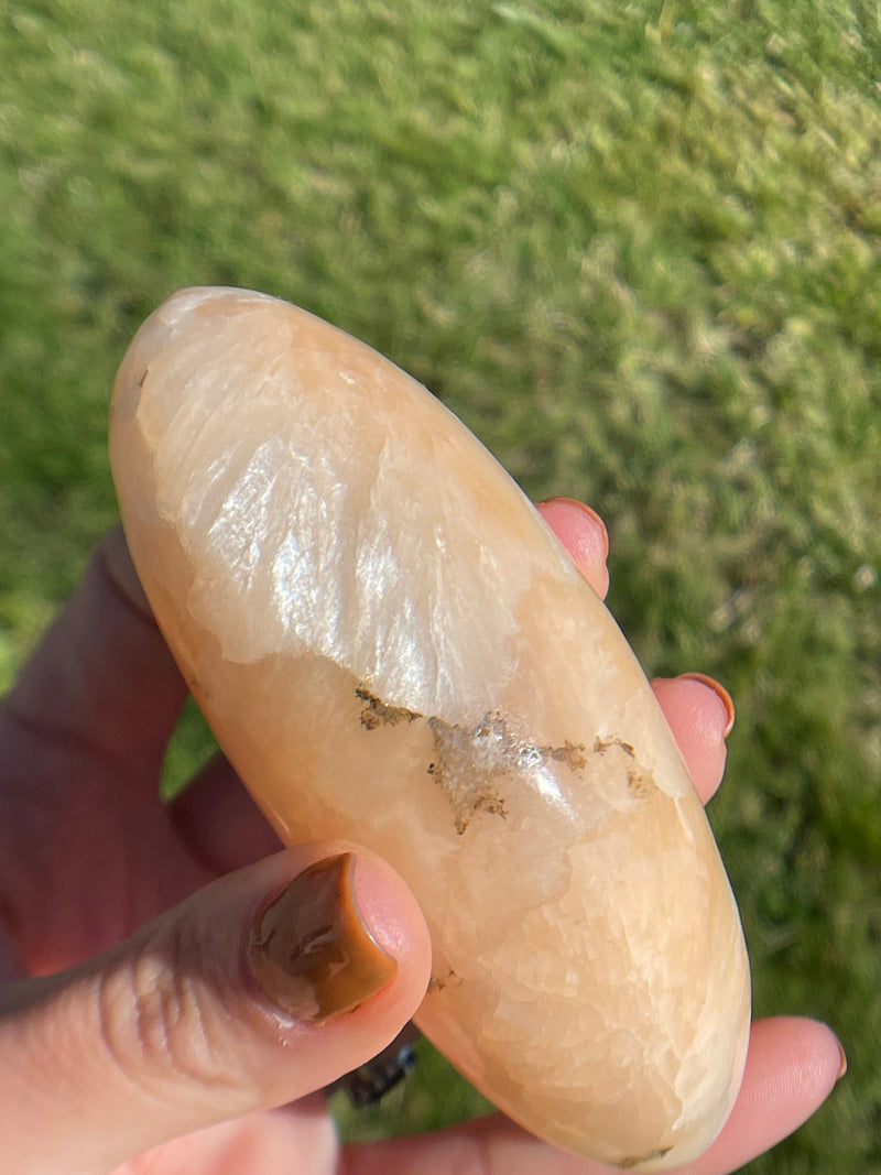Large FLASHY Peach Stilbite Palm Stone from India, Flashy Stilbite, Peach Palm, Polished Peach Stilbite, Stilbite Palm,Polished Stilbite